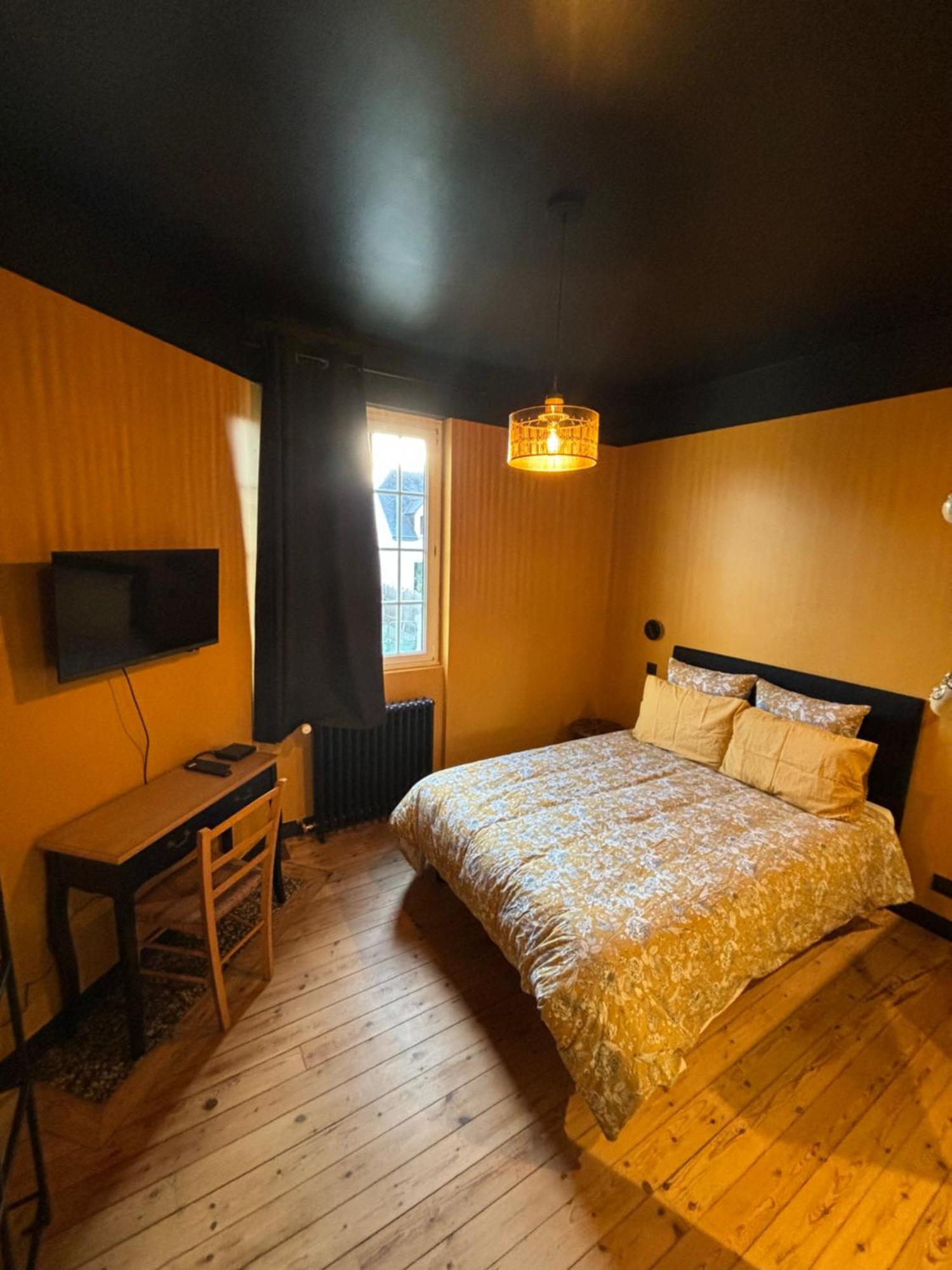La Hacienda Negra Bed & Breakfast Saint-Jouan-des-Guérets Екстериор снимка